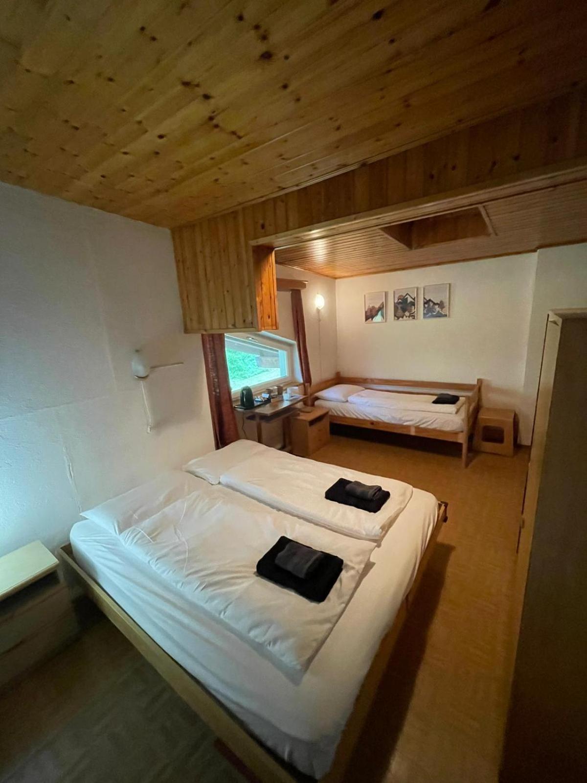 Picchio Rosso - Stanza Privata Con Bagno In Val Di Fassa Otel Pera Dış mekan fotoğraf